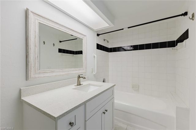 5612 Rose Garden RD 104, Cape Coral, FL 33914