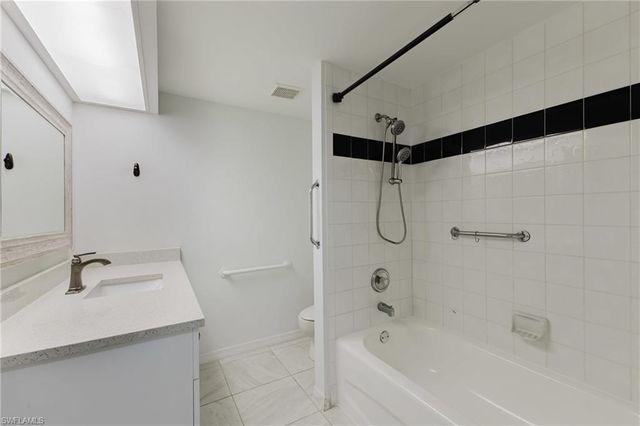 5612 Rose Garden RD 104, Cape Coral, FL 33914