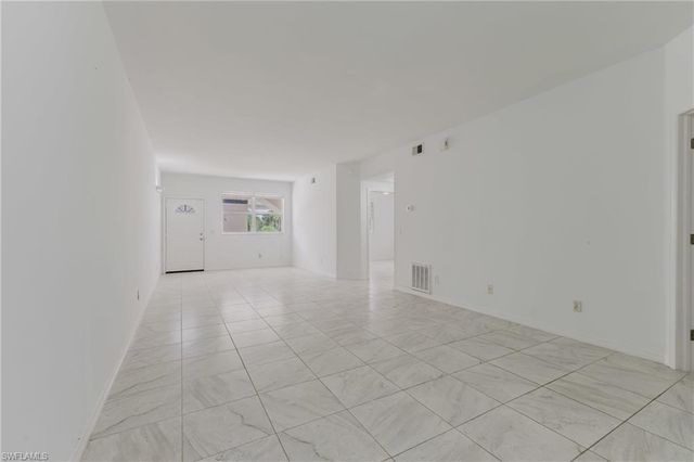 5612 Rose Garden RD 104, Cape Coral, FL 33914