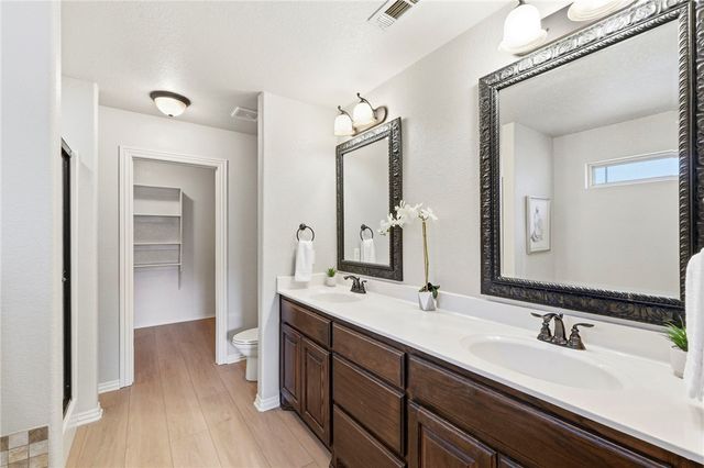 281 E Madrid Street, Fayetteville, AR 72703