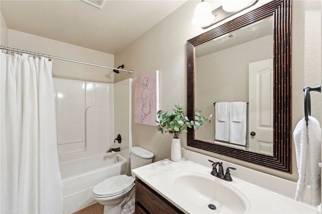 281 E Madrid Street, Fayetteville, AR 72703