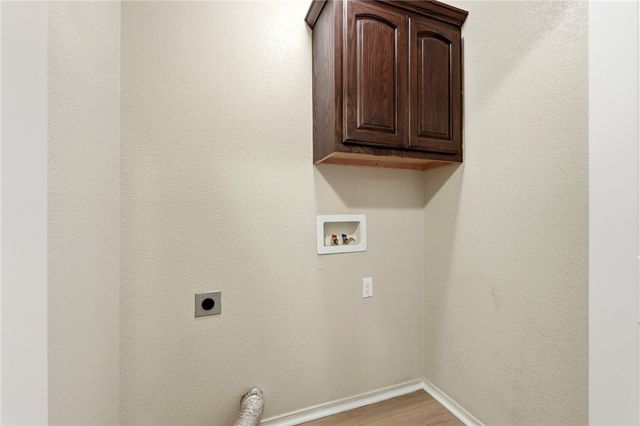 281 E Madrid Street, Fayetteville, AR 72703