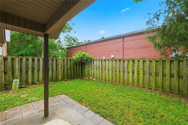 281 E Madrid Street, Fayetteville, AR 72703