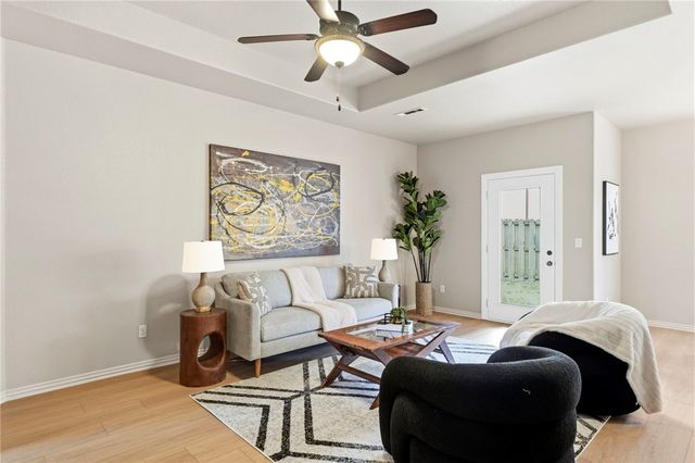 281 E Madrid Street, Fayetteville, AR 72703