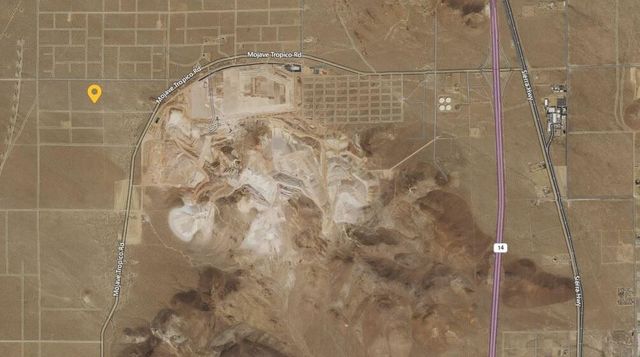45th St. West At Wilshire Ave, Mojave, CA 93501