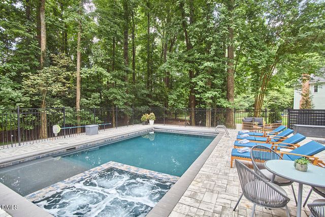 5513 Point Lake Court, Holly Springs, NC 27540