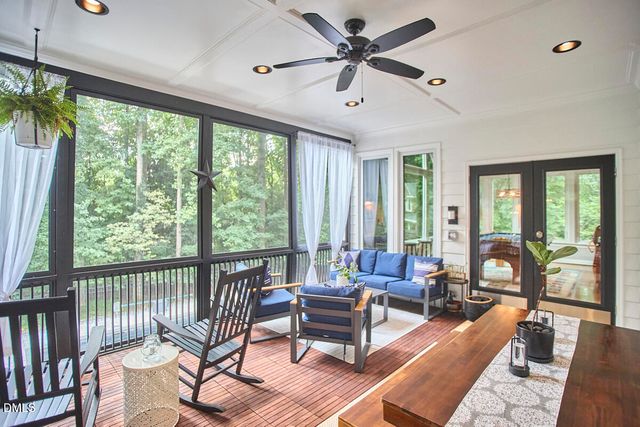 5513 Point Lake Court, Holly Springs, NC 27540