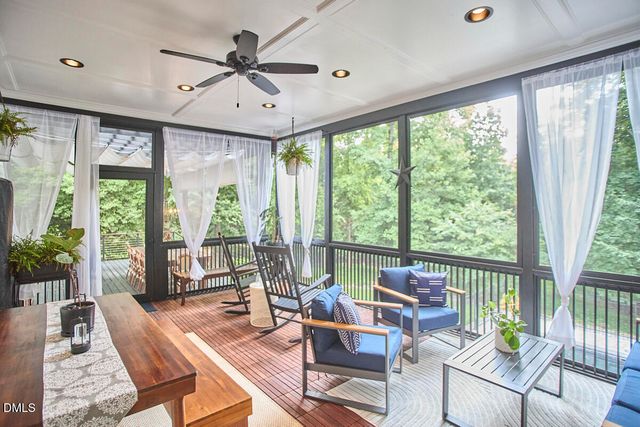 5513 Point Lake Court, Holly Springs, NC 27540