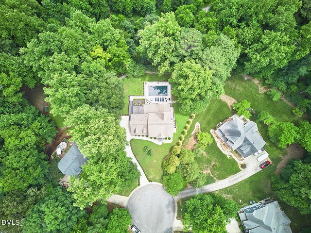 5513 Point Lake Court, Holly Springs, NC 27540
