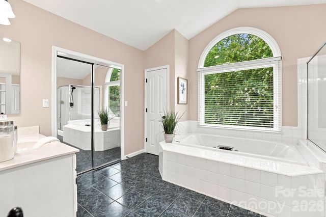 10809 Jordan Rae Lane, Charlotte, NC 28277