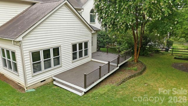10809 Jordan Rae Lane, Charlotte, NC 28277