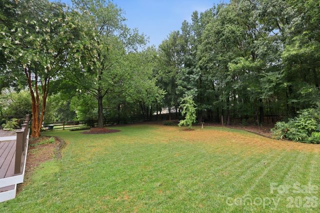 10809 Jordan Rae Lane, Charlotte, NC 28277