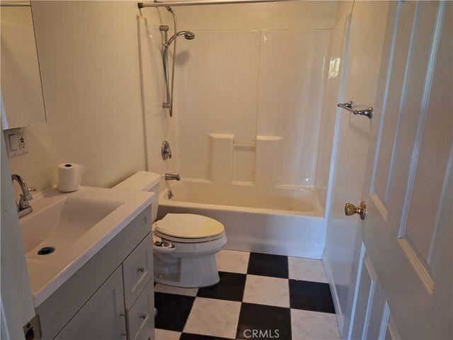 302 N Griffith Park, Burbank, CA 91506