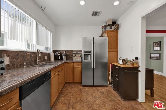 529 W Wilson Avenue, Glendale, CA 91203