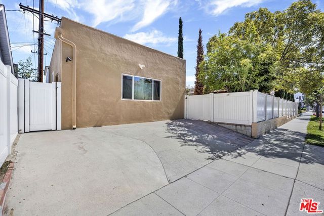 529 W Wilson Avenue, Glendale, CA 91203
