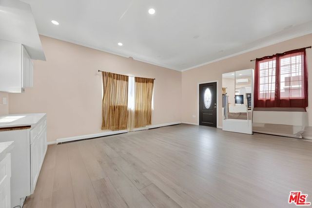 529 W Wilson Avenue, Glendale, CA 91203