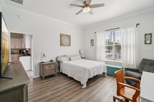 154 E SPRUCE STREET, Tarpon Springs, FL 34689