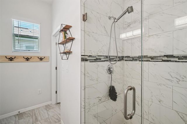 154 E SPRUCE STREET, Tarpon Springs, FL 34689