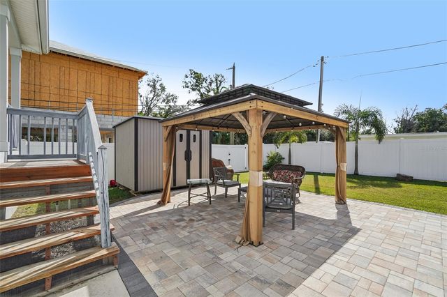 154 E SPRUCE STREET, Tarpon Springs, FL 34689