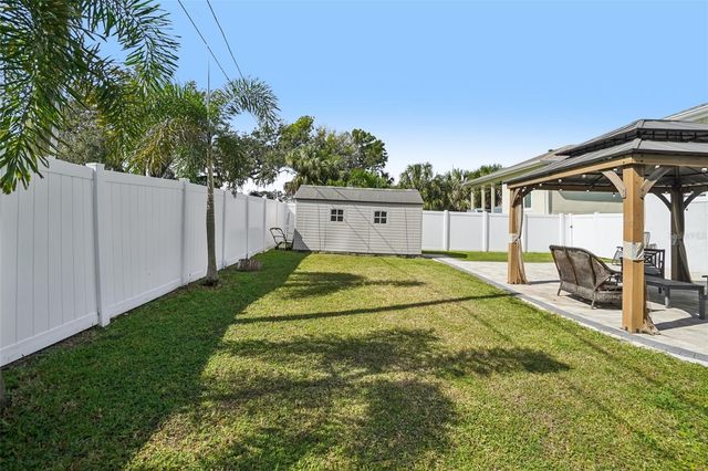 154 E SPRUCE STREET, Tarpon Springs, FL 34689