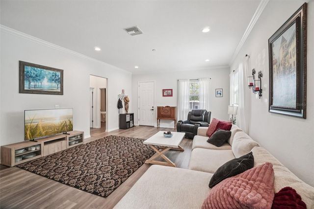 154 E SPRUCE STREET, Tarpon Springs, FL 34689