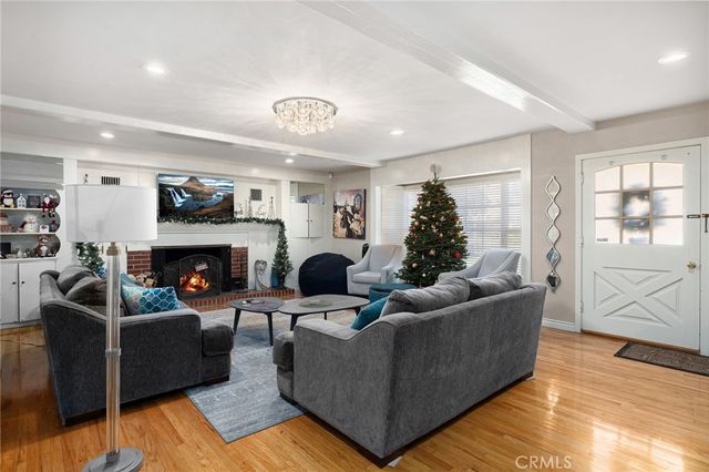 2964 Lombardy, Pasadena, CA 91107