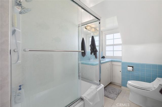 2964 Lombardy, Pasadena, CA 91107