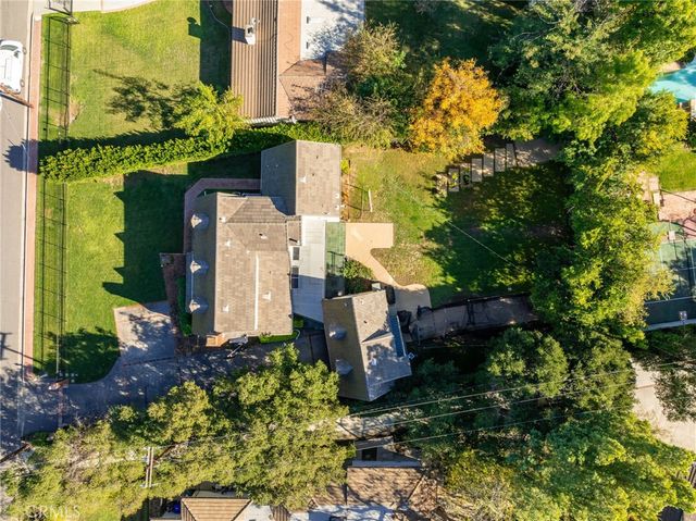 2964 Lombardy, Pasadena, CA 91107