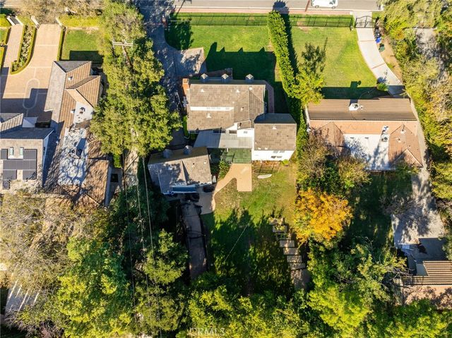 2964 Lombardy, Pasadena, CA 91107