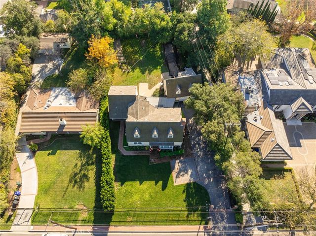 2964 Lombardy, Pasadena, CA 91107