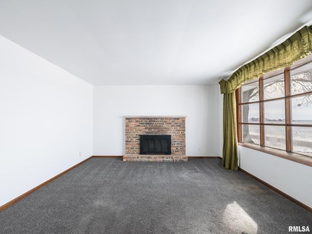 700 S HANCOCK Street, Tremont, IL 61568