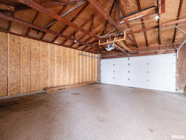 700 S HANCOCK Street, Tremont, IL 61568