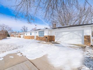 700 S HANCOCK Street, Tremont, IL 61568