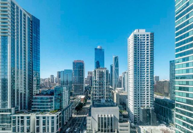 425 1st Street 1406, San Francisco, CA 94105
