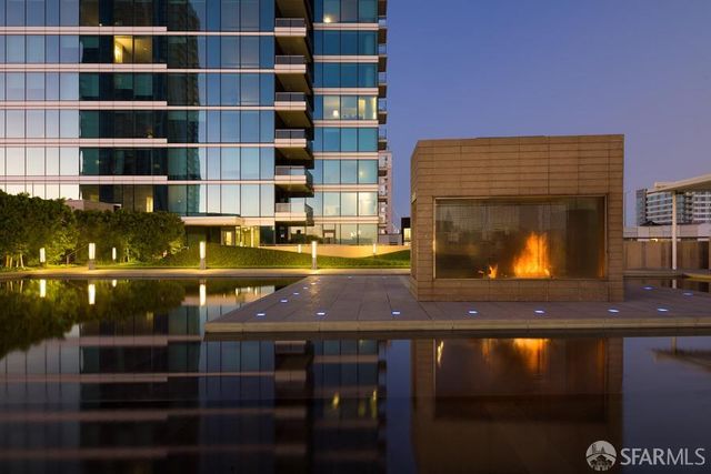 425 1st Street 1406, San Francisco, CA 94105