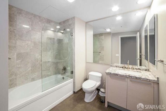 425 1st Street 1406, San Francisco, CA 94105