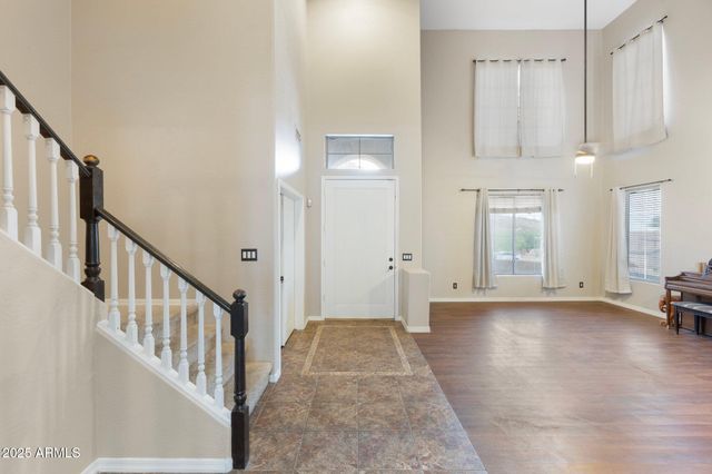 6202 W MAYA Drive, Phoenix, AZ 85083