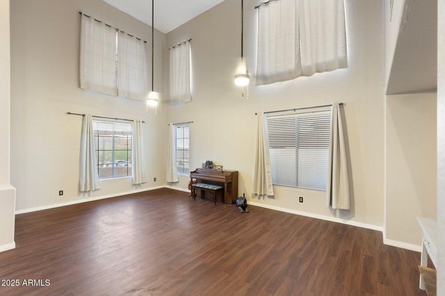 6202 W MAYA Drive, Phoenix, AZ 85083