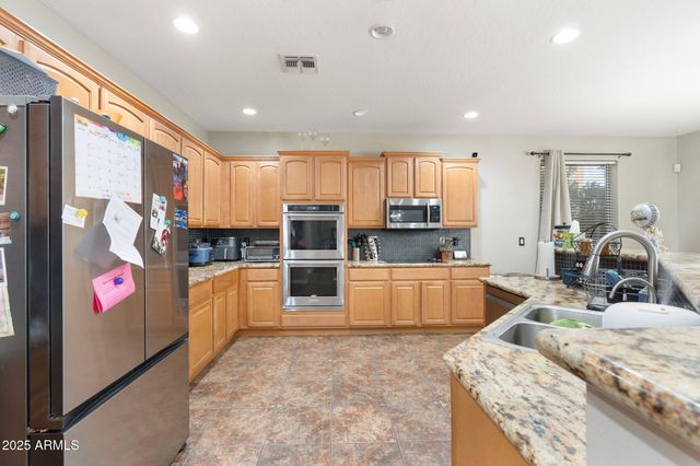 6202 W MAYA Drive, Phoenix, AZ 85083