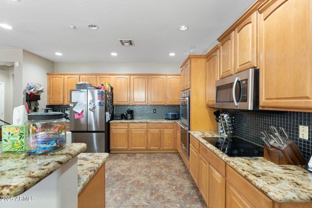 6202 W MAYA Drive, Phoenix, AZ 85083