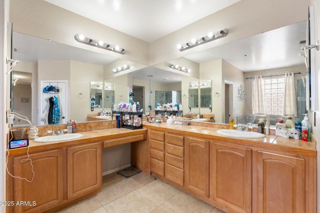 6202 W MAYA Drive, Phoenix, AZ 85083