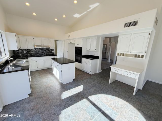 15430 W AMELIA Drive, Goodyear, AZ 85395