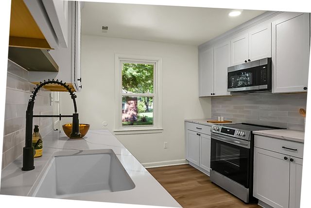 210 Laurel Avenue, Goose Creek, SC 29445