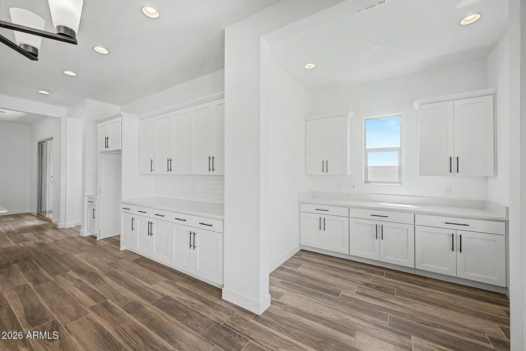 250 W GALENA Pass, Apache Junction, AZ 85120 — photo 5