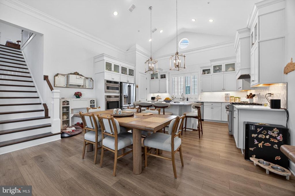 Image 11 of property listing at 215 KINGFISHER LN, Chester, MD 21619