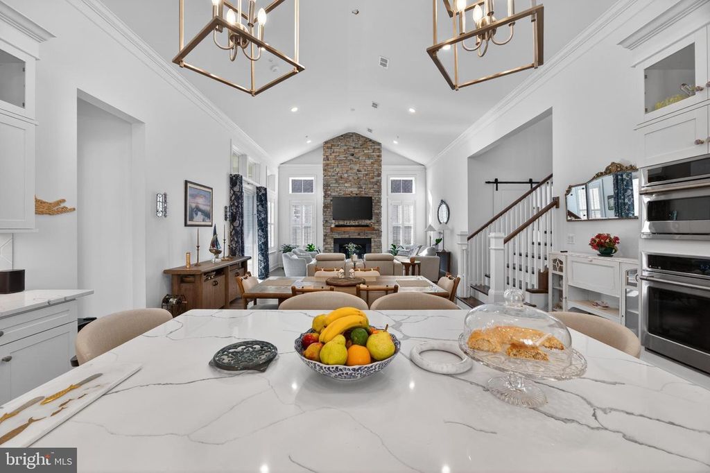 Image 13 of property listing at 215 KINGFISHER LN, Chester, MD 21619