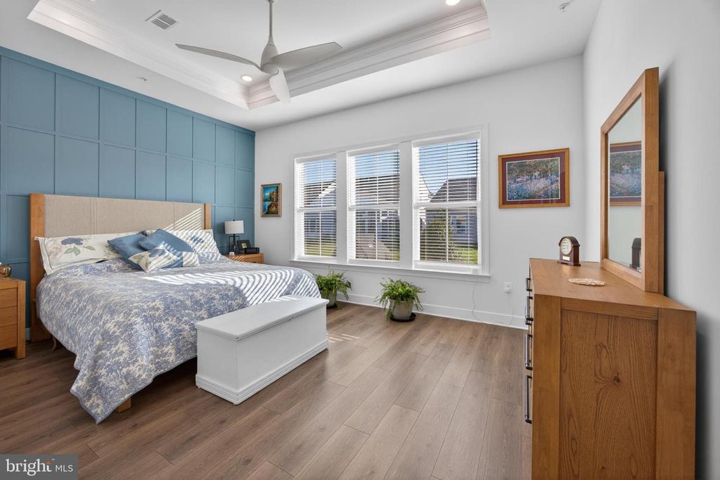 Image 15 of property listing at 215 KINGFISHER LN, Chester, MD 21619