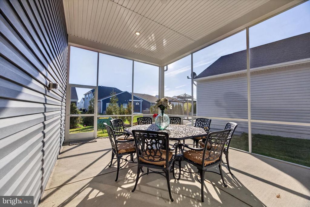 Image 30 of property listing at 215 KINGFISHER LN, Chester, MD 21619