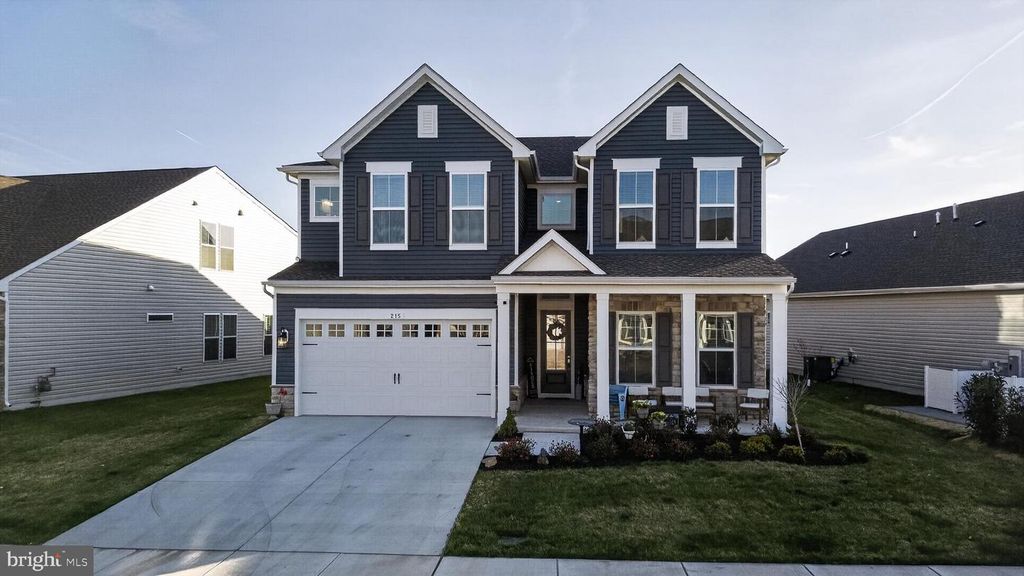 Image 4 of property listing at 215 KINGFISHER LN, Chester, MD 21619