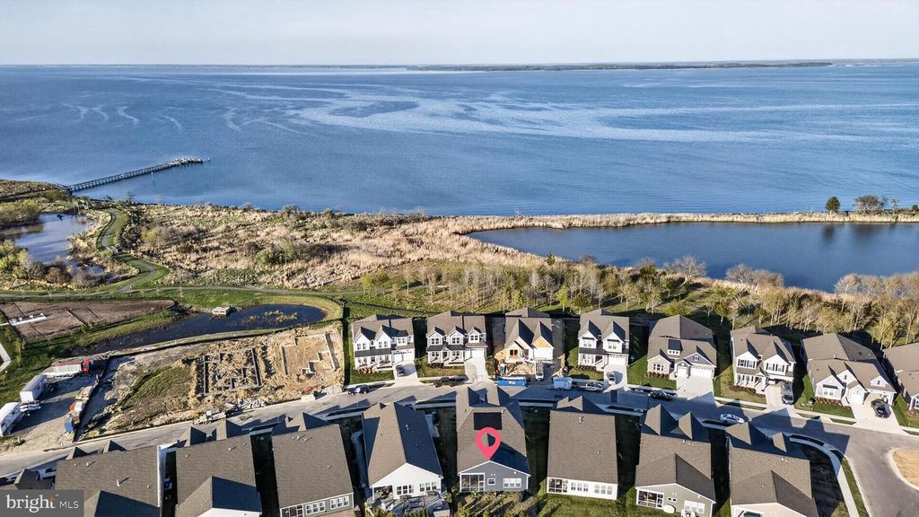 Image 5 of property listing at 215 KINGFISHER LN, Chester, MD 21619